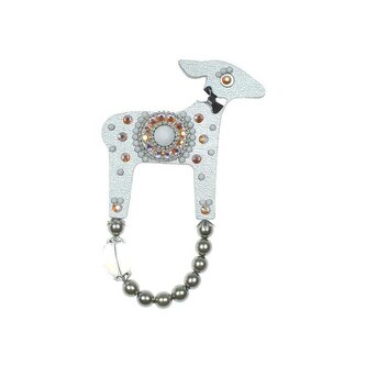 Velká stříbrná laň Silvera / NADACE T. KUCHAŘOVÉ Deers