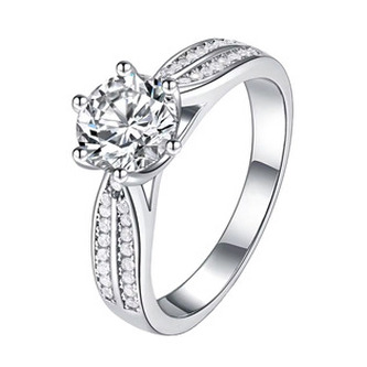 MN518-51 Stříbrný zásnubní prsten MOISSANIT