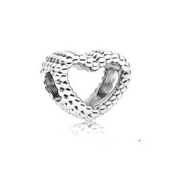 B0386 Stříbrný přívěšek korálek srdíčko - srdce