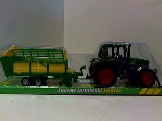 Traktor z maszyną rolniczą G087443 77629
