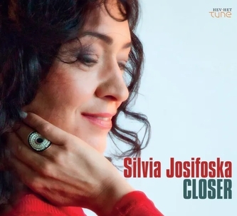 Silvia Josifoska:  Closer