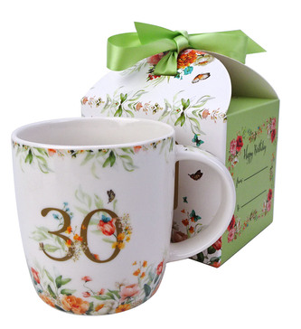 Kubek urodzinowy "30" w pudełku z kokardą